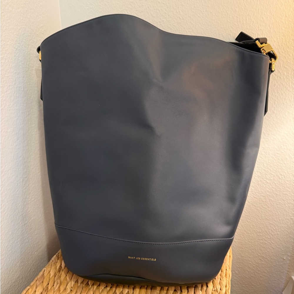 WANT Les Essentiels Cambria XL Genuine Leather Bucket Bag Navy & Black, NWOT - Picture 9 of 14